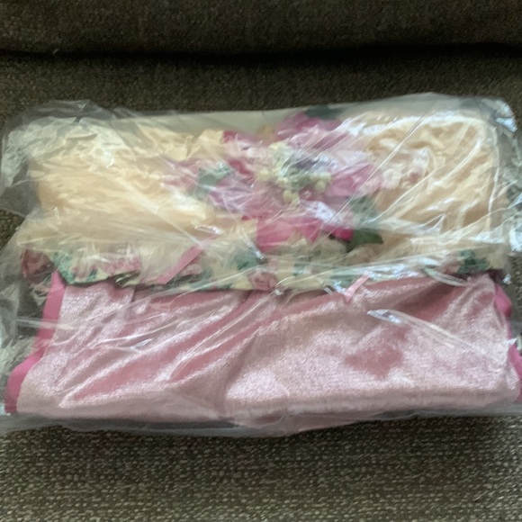 Precious Moments Stocking Doll A Christmas to Remember - Picture 7 of 8